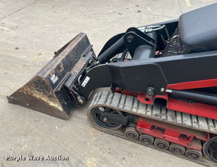 image for item NT9006 Toro  TX427 compact utility loader