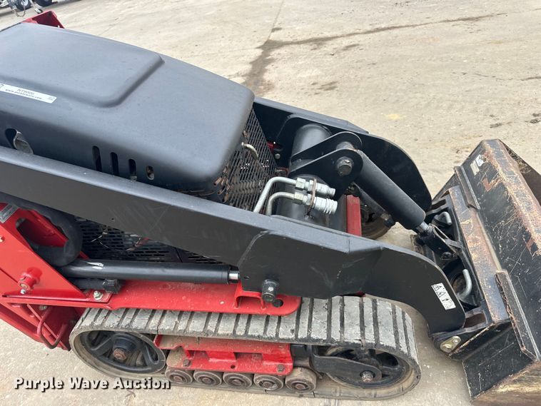 image for item NT9006 Toro  TX427 compact utility loader