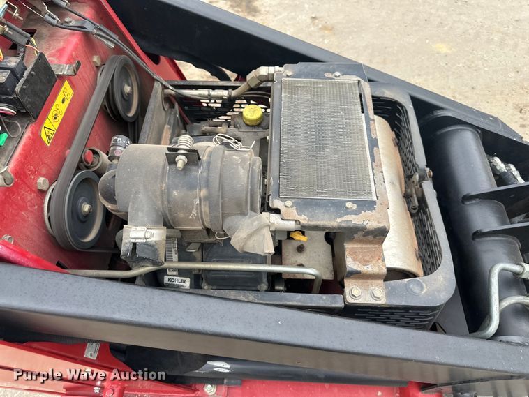 image for item NT9006 Toro  TX427 compact utility loader