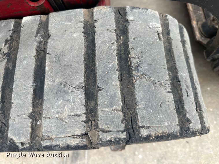 image for item NT9006 Toro  TX427 compact utility loader