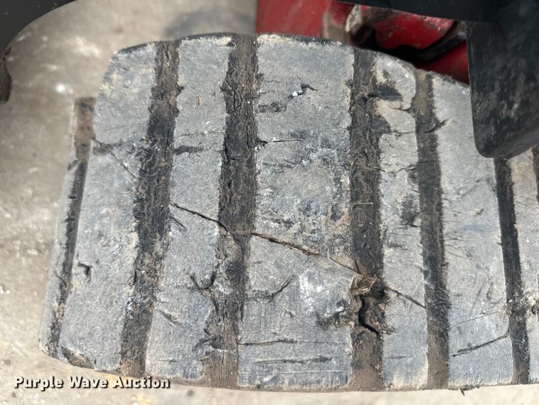 image for item NT9006 Toro  TX427 compact utility loader