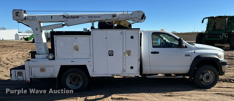 image for item NU9329 2008 Sterling  Bullet 5500 utility / service truck