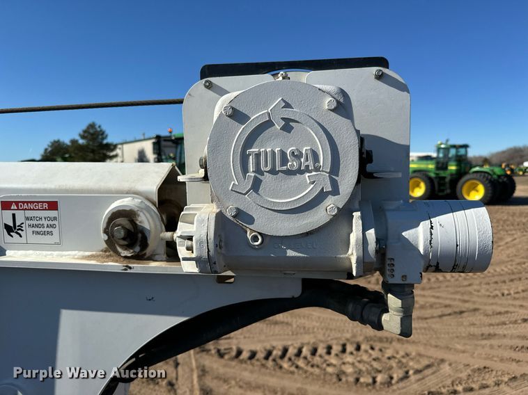 image for item NU9329 2008 Sterling  Bullet 5500 utility / service truck