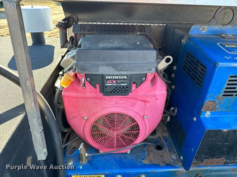 image for item NU9329 2008 Sterling  Bullet 5500 utility / service truck