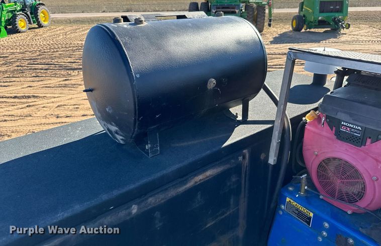 image for item NU9329 2008 Sterling  Bullet 5500 utility / service truck