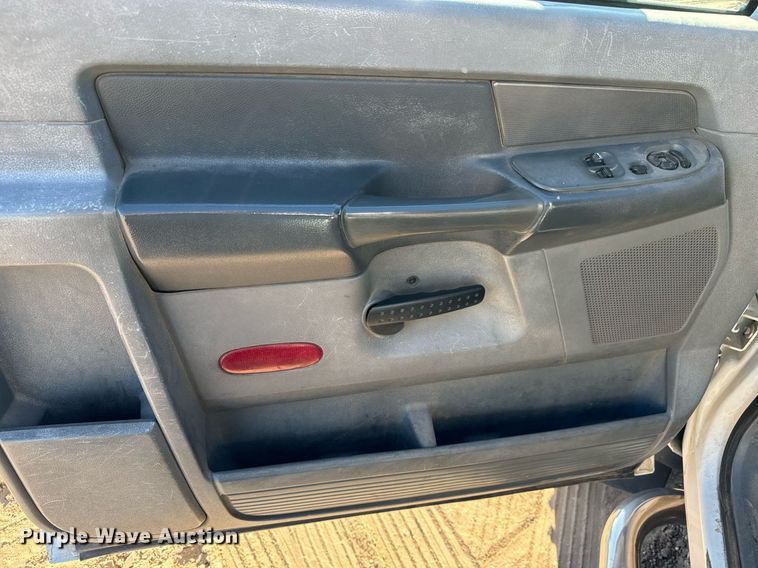 image for item NU9329 2008 Sterling  Bullet 5500 utility / service truck