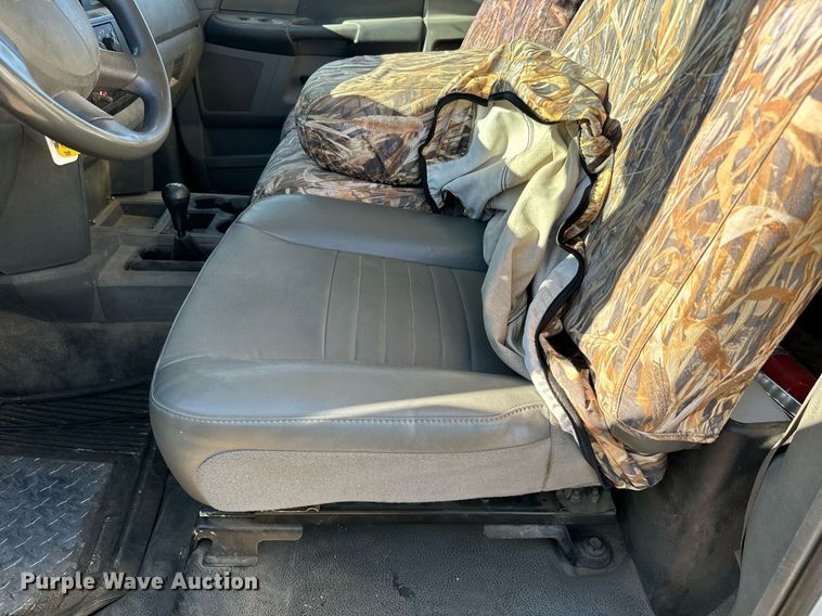 image for item NU9329 2008 Sterling  Bullet 5500 utility / service truck