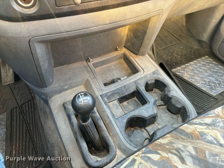 image for item NU9329 2008 Sterling  Bullet 5500 utility / service truck