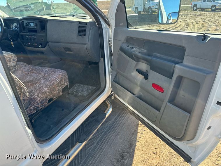 image for item NU9329 2008 Sterling  Bullet 5500 utility / service truck