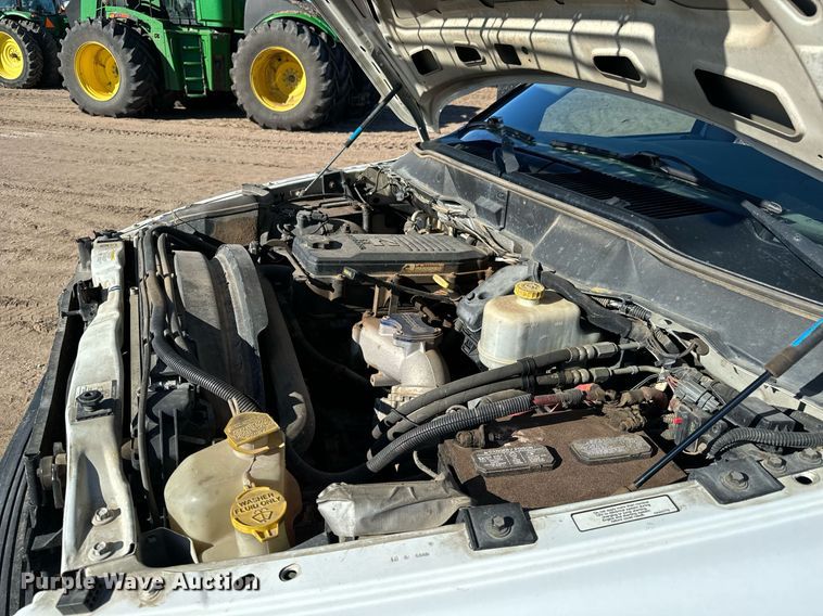 image for item NU9329 2008 Sterling  Bullet 5500 utility / service truck