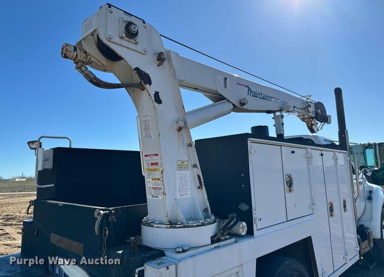 image for item NU9330 2003 Ford  F650 Super Duty utility / service truck