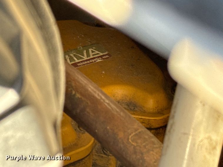 image for item NU9330 2003 Ford  F650 Super Duty utility / service truck