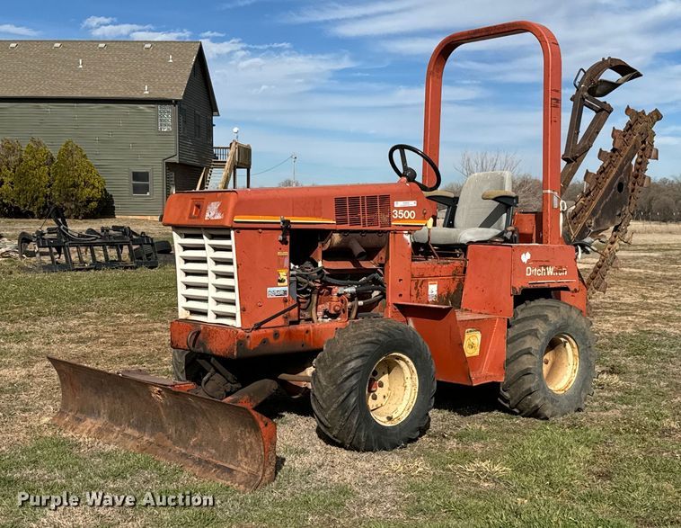 image for item NU9430 1993 Ditch Witch 3500DD trencher