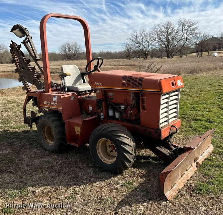 image for item NU9430 1993 Ditch Witch 3500DD trencher