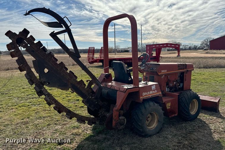 image for item NU9430 1993 Ditch Witch 3500DD trencher