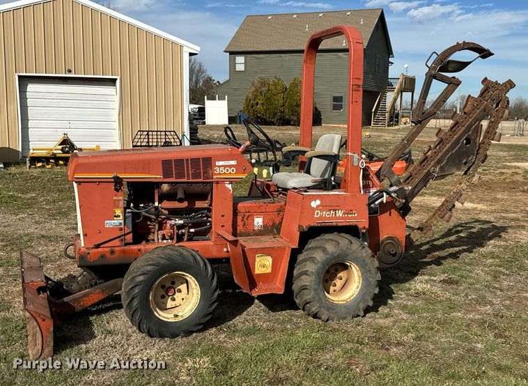 image for item NU9430 1993 Ditch Witch 3500DD trencher