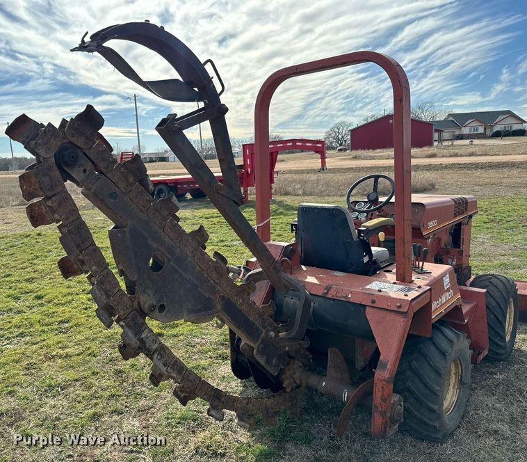 image for item NU9430 1993 Ditch Witch 3500DD trencher