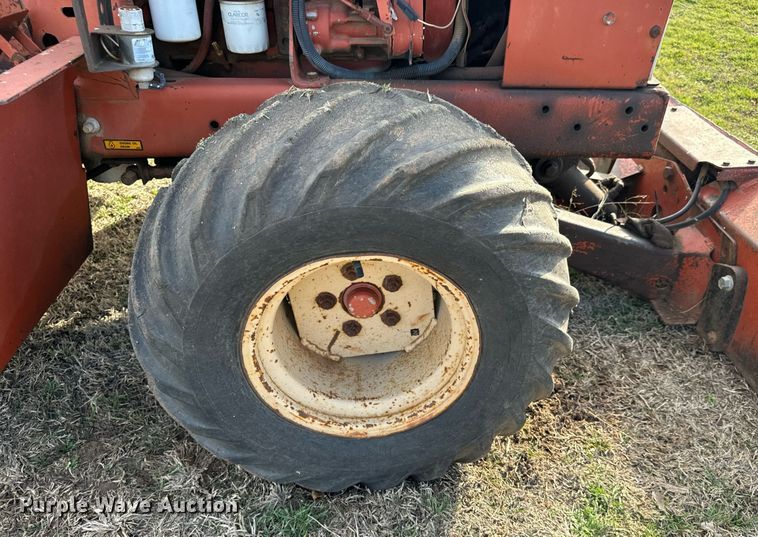image for item NU9430 1993 Ditch Witch 3500DD trencher