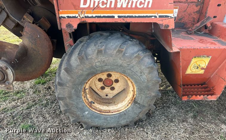 image for item NU9430 1993 Ditch Witch 3500DD trencher