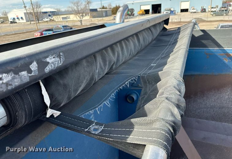 image for item NU9467 2005 Freightliner  Century Class S/T dump truck