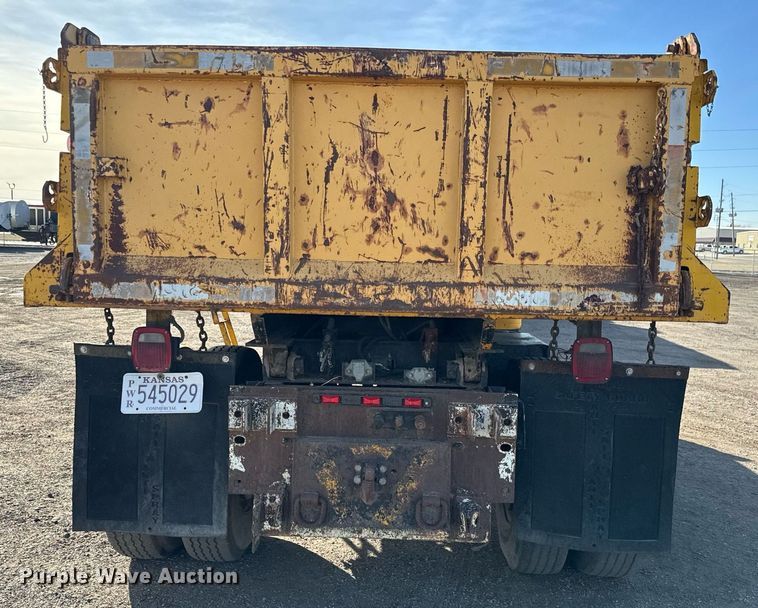 image for item NU9468 1986 International  S1700 dump truck