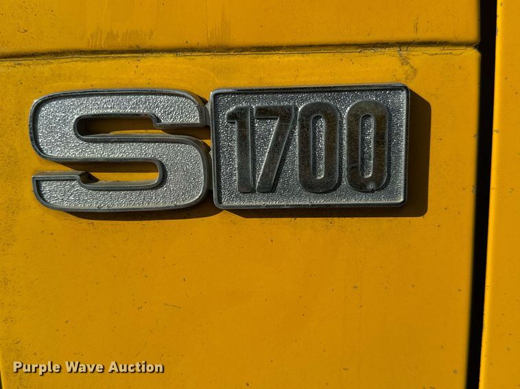 image for item NU9468 1986 International  S1700 dump truck