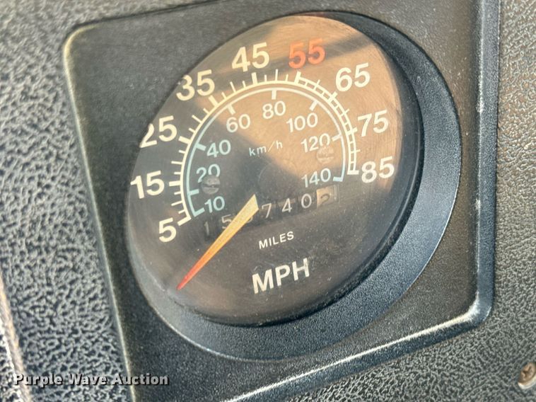 image for item NU9468 1986 International  S1700 dump truck