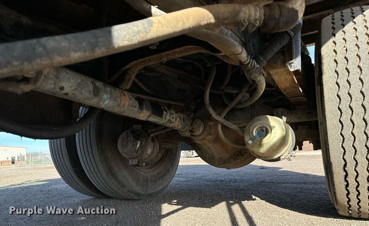 image for item NU9468 1986 International  S1700 dump truck