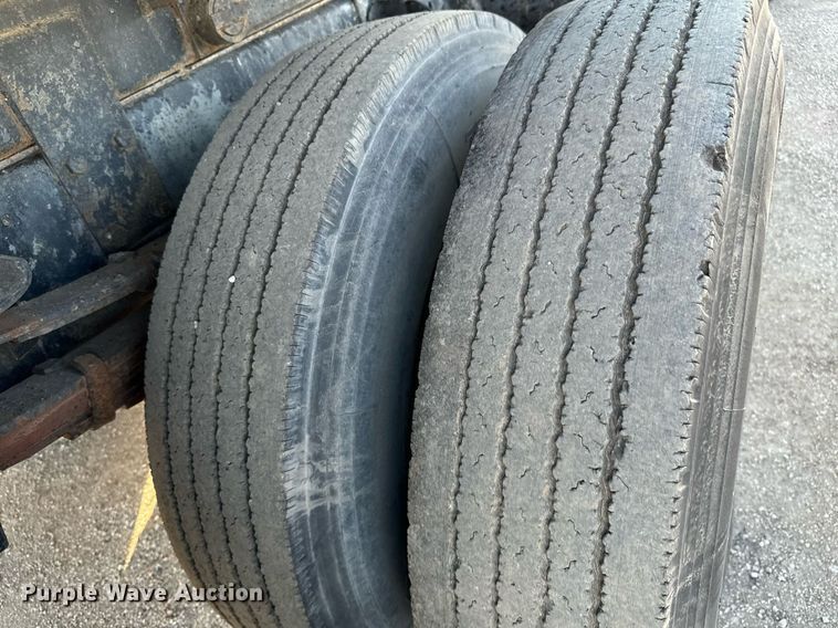 image for item NU9468 1986 International  S1700 dump truck