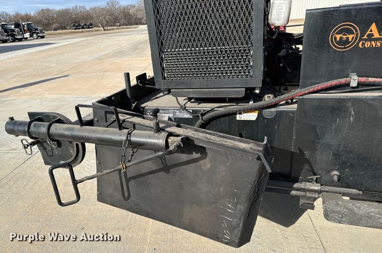 image for item NU9485 2019 Blastcrete  DA-350  seal coat applicator