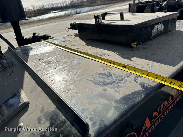 image for item NU9485 2019 Blastcrete  DA-350  seal coat applicator