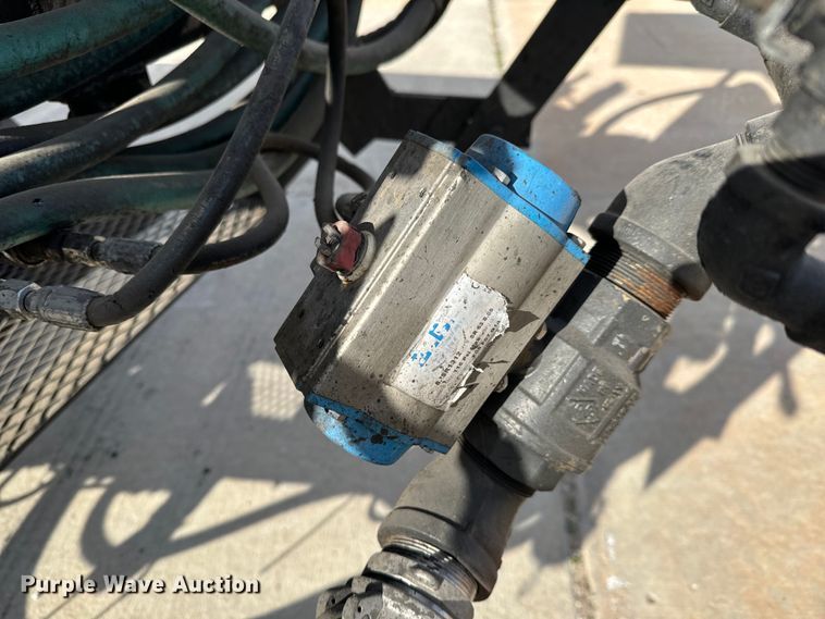 image for item NU9485 2019 Blastcrete  DA-350  seal coat applicator