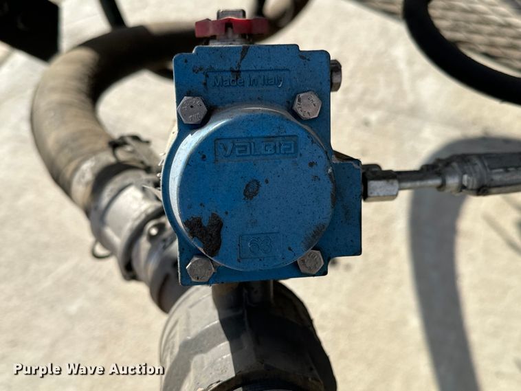 image for item NU9485 2019 Blastcrete  DA-350  seal coat applicator