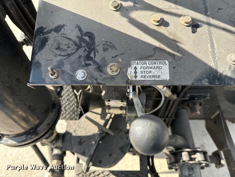 image for item NU9485 2019 Blastcrete  DA-350  seal coat applicator