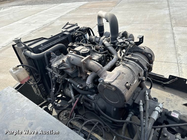 image for item NU9485 2019 Blastcrete  DA-350  seal coat applicator