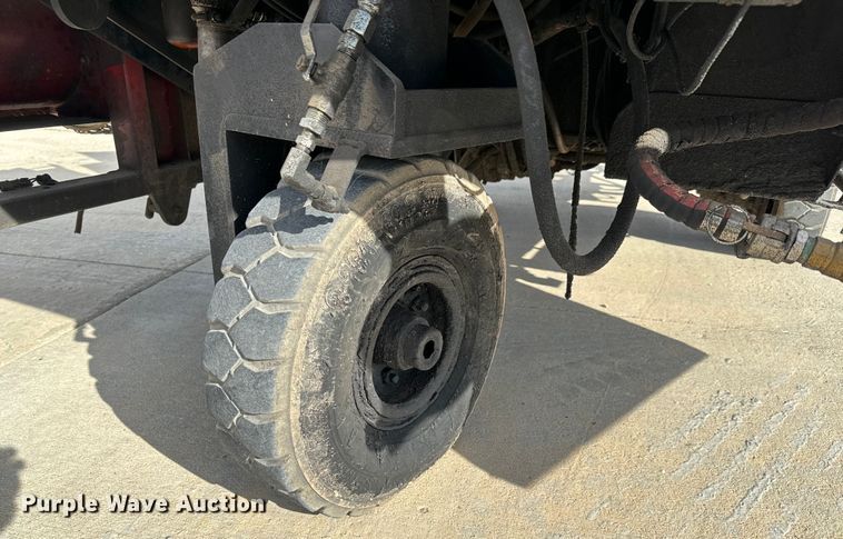 image for item NU9485 2019 Blastcrete  DA-350  seal coat applicator