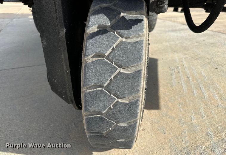 image for item NU9485 2019 Blastcrete  DA-350  seal coat applicator