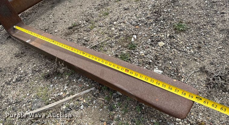 image for item NU9487 WBM wheel loader forks