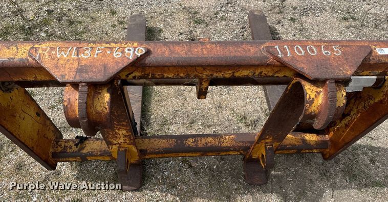 image for item NU9488 Wheel loader forks