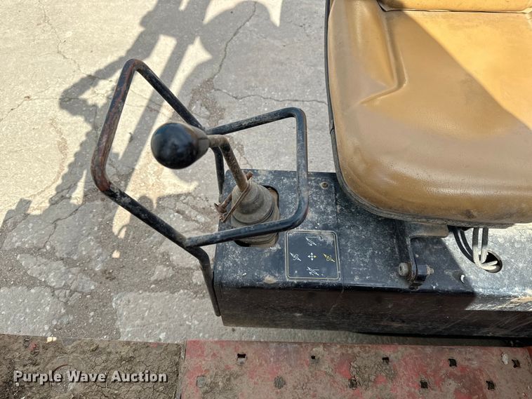 image for item NU9490 2006 Ditch Witch JT520 directional boring unit