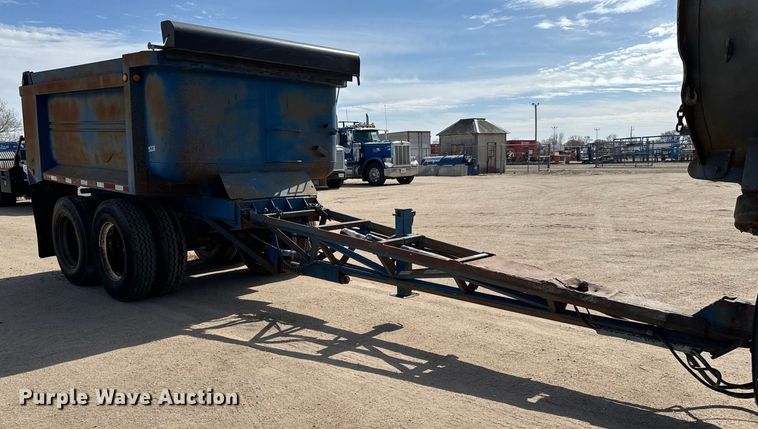 image for item NU9492 1982 Clement  end dump pup trailer