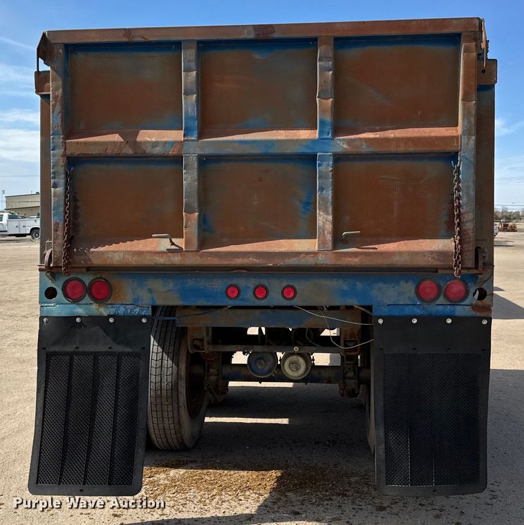image for item NU9492 1982 Clement  end dump pup trailer