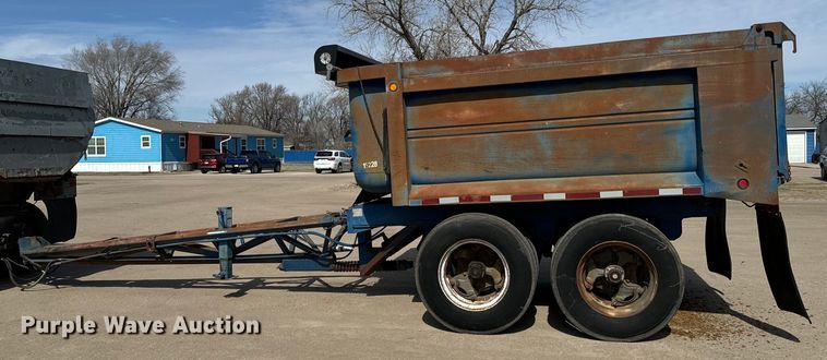 image for item NU9492 1982 Clement  end dump pup trailer