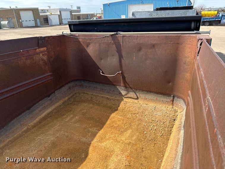 image for item NU9492 1982 Clement  end dump pup trailer