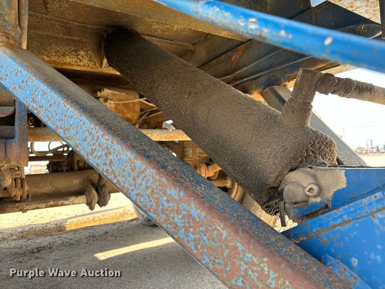 image for item NU9492 1982 Clement  end dump pup trailer