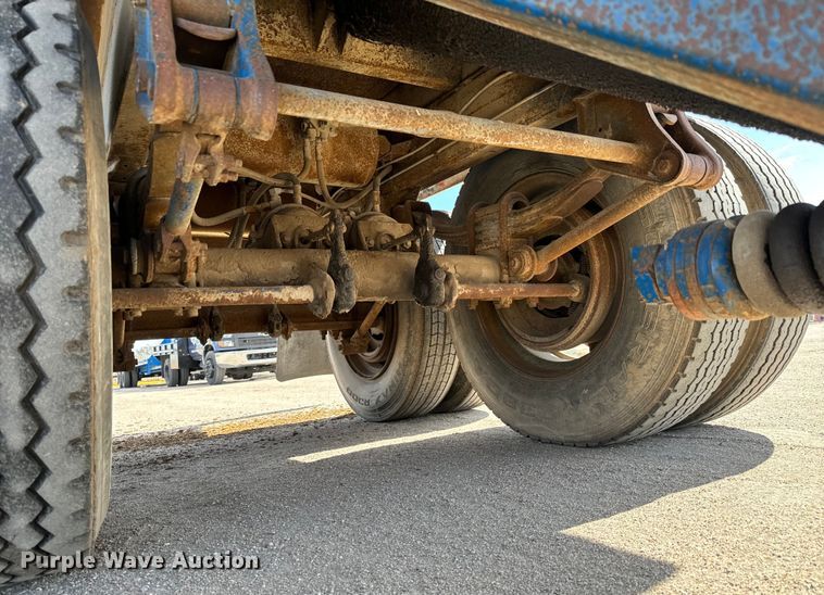 image for item NU9492 1982 Clement  end dump pup trailer