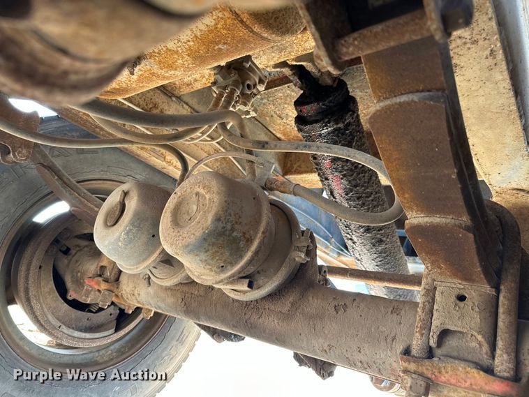 image for item NU9492 1982 Clement  end dump pup trailer