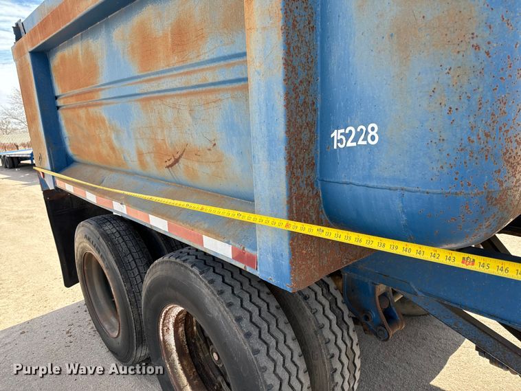 image for item NU9492 1982 Clement  end dump pup trailer