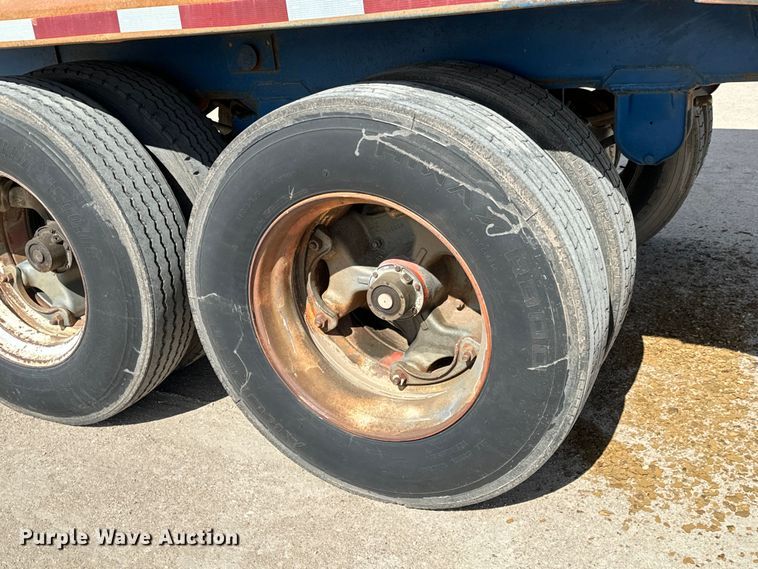 image for item NU9492 1982 Clement  end dump pup trailer