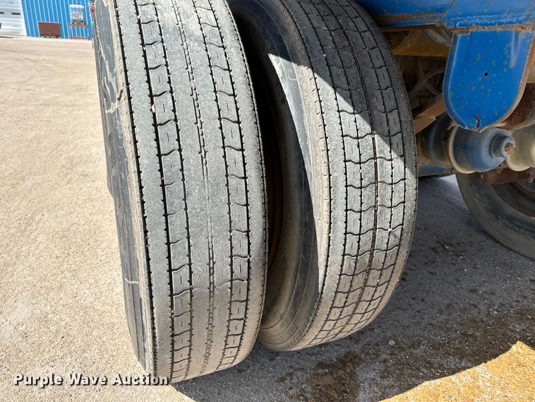 image for item NU9492 1982 Clement  end dump pup trailer